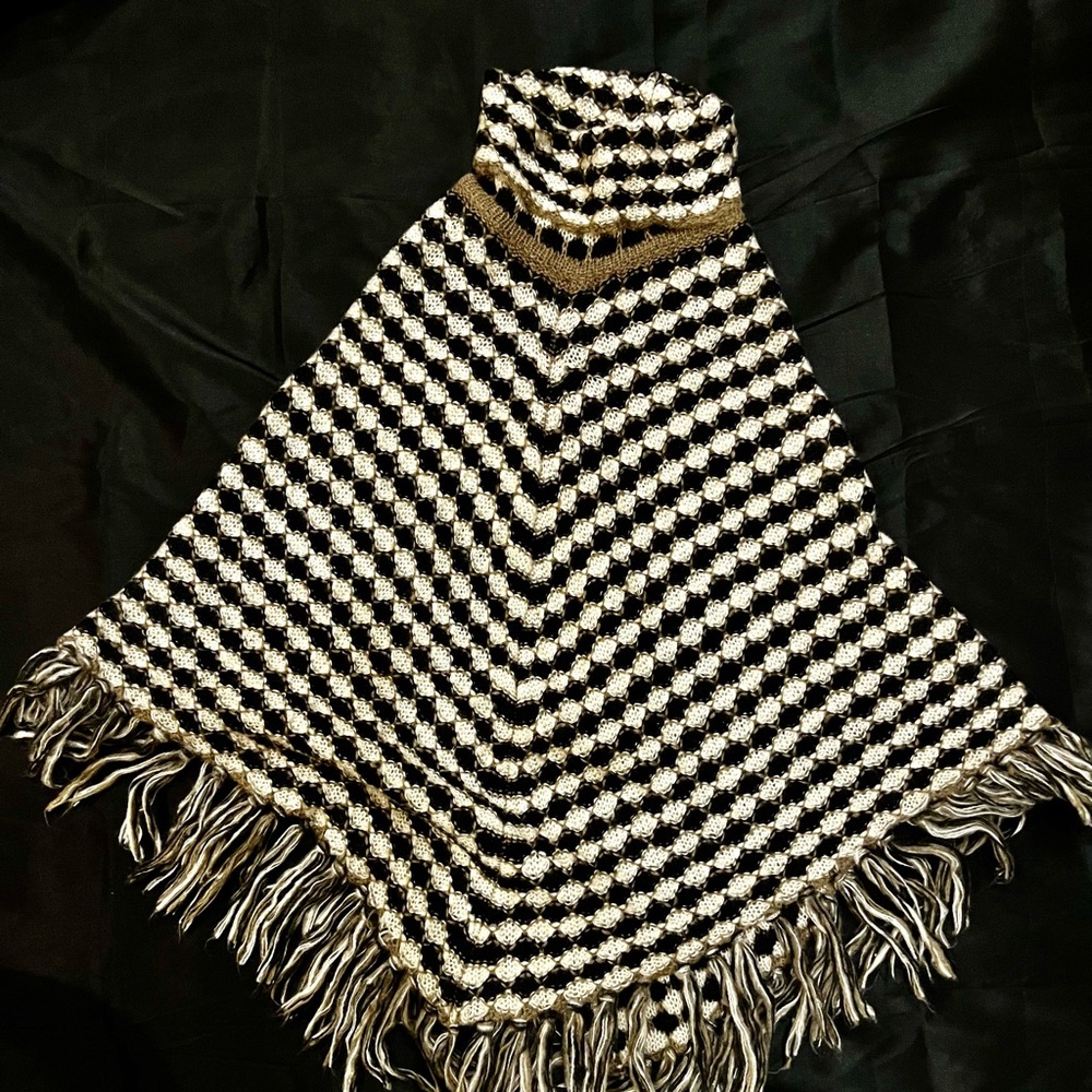 Big Buddha Sweaters | Black and white knitted poncho